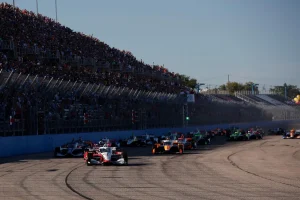 Chevrolet Dominates Milwaukee Mile Ahead of Final IndyCar Races