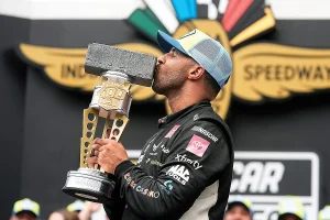 Shane Van Gisbergen’s Oval Win Signals Rising NASCAR Star Ready to Dominate Cup Series
