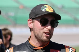 Chase Briscoe Secures Kansas Pole, Seventh of 2025 Season