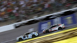 Can Denny Hamlin Secure a Spot in the Championship 4?