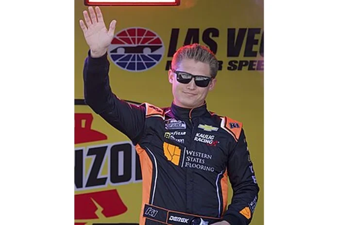 Image of Derek Kraus