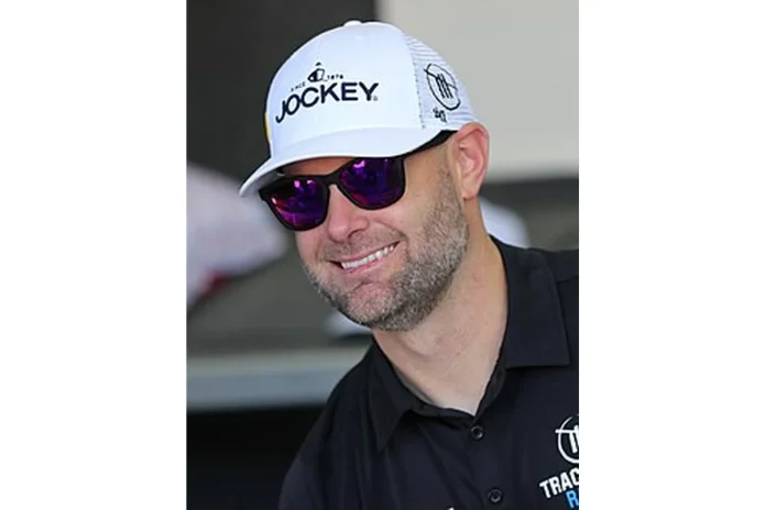 Picture of Shane Van Gisbergen - 2025-12-01 Image of Shane Van Gisbergen