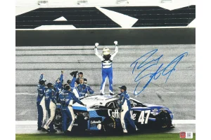 Ricky Stenhouse Jr. Makes Bold Truck Series Debut at Daytona