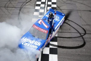 Kyle Busch Streaks to Third Straight Truck Win at EchoPark
