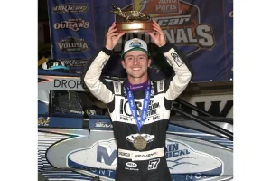 Jake Swanson Dominates as Logan Seavey Clinches DIRTcar Title