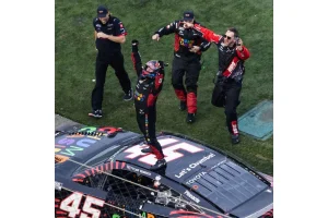 Tyler Reddick Snags Atlanta Pole After Rain Cancels Qualifying