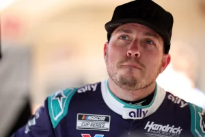 Mike Joy Apologizes for Alex Bowman Vertigo Miscomment