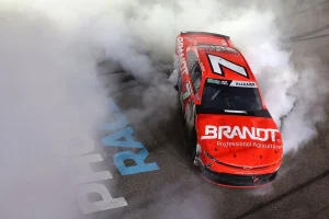 Justin Allgaier Claims Stunning Win at Phoenix Raceway