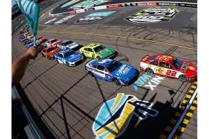 NASCAR Cup Series Chaos: Tire Failures Fuel Crash Frenzy
