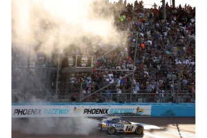 Ryan Blaney’s Chaotic Phoenix Win Marks First as a Dad